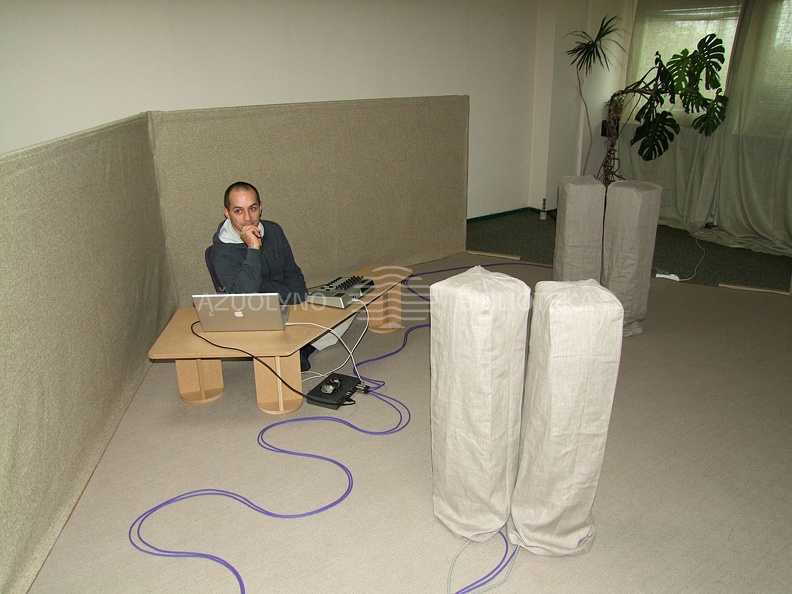 Instaliacija „Garso korys“ su Andrium Rugiu