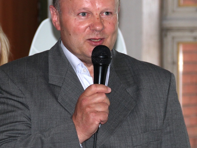 Anykščių bibliotekos direktorius R. Kutka.