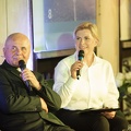 Kardinolas Sigitas Tamkevičius SJ, fondo „Bažnyčios kronika“ direktorė Diana Adomaitienė